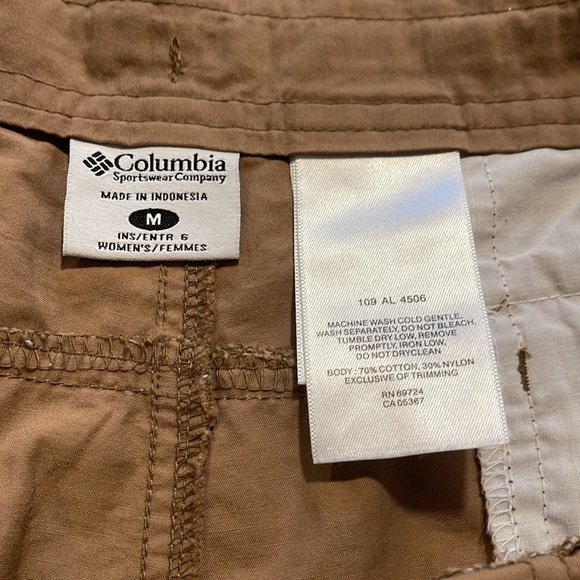 COLUMBIA LIGHTWEIGHT KHAKI SHORTS (M) - Picture 3 of 7